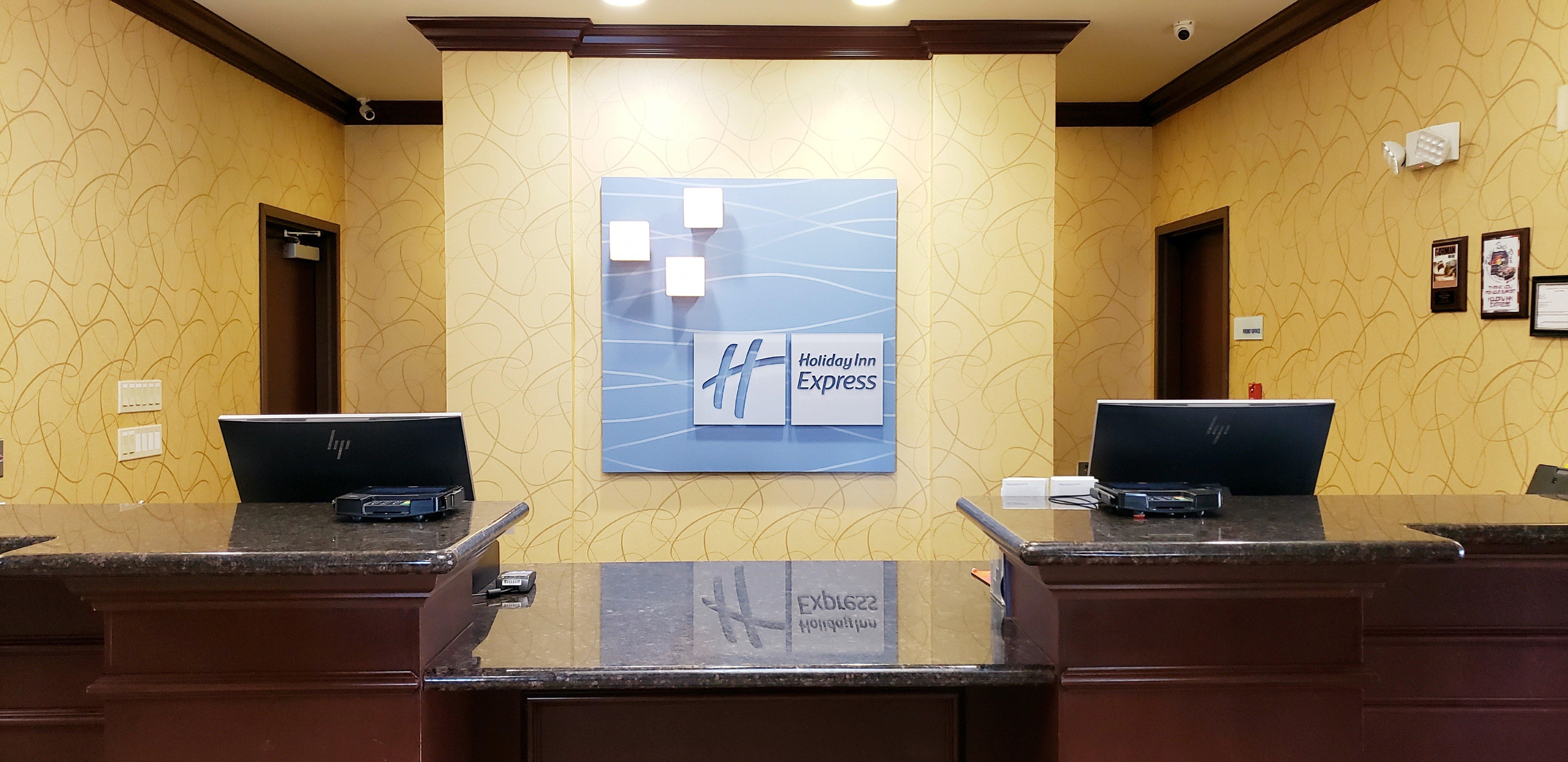 Express & Frazier Park By Ihg Hotel