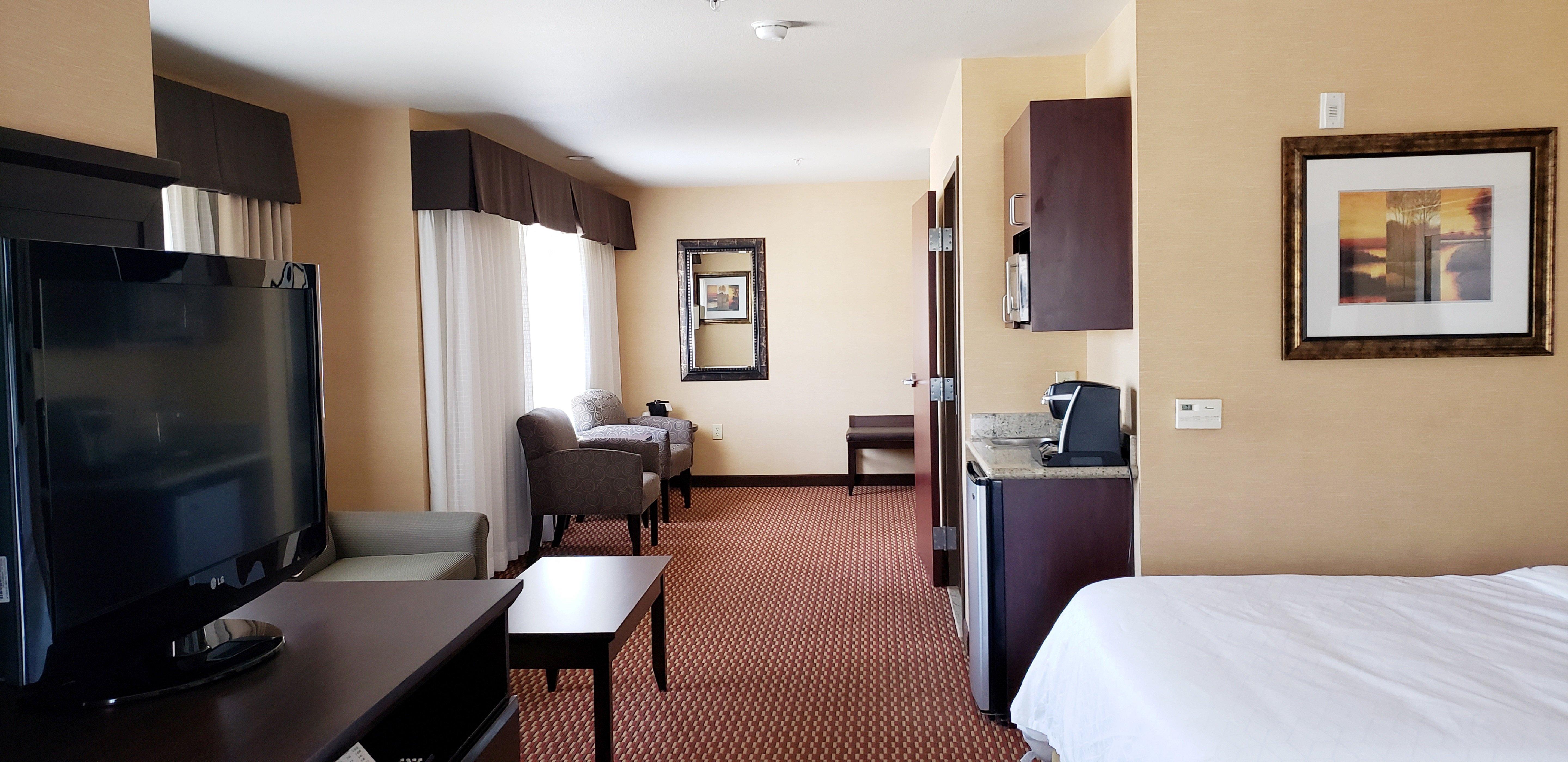 Express & Frazier Park By Ihg Hotel