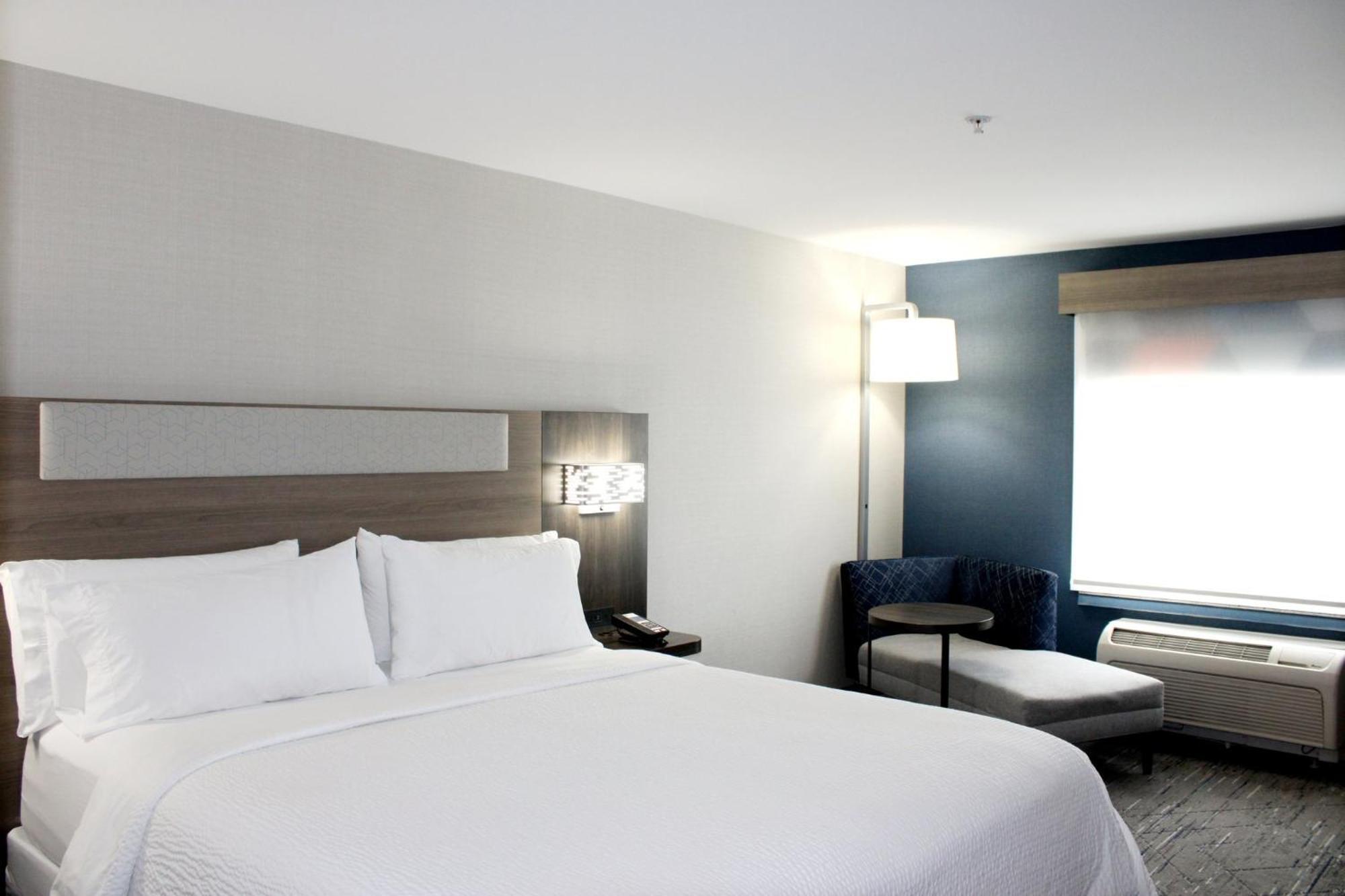 Express & Frazier Park By Ihg
