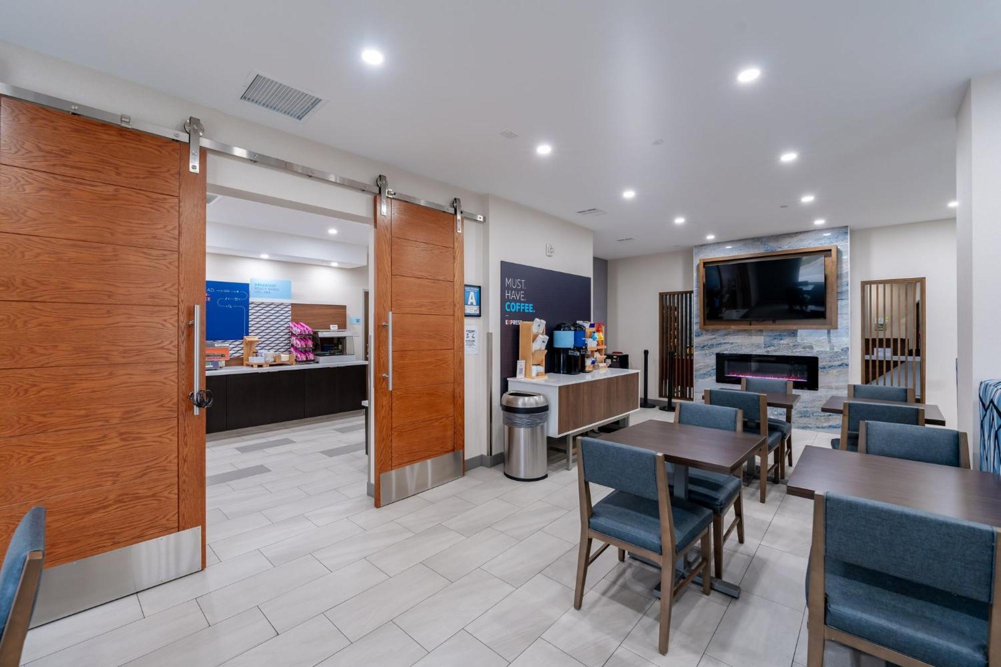 Express & Frazier Park By Ihg 2* Lebec