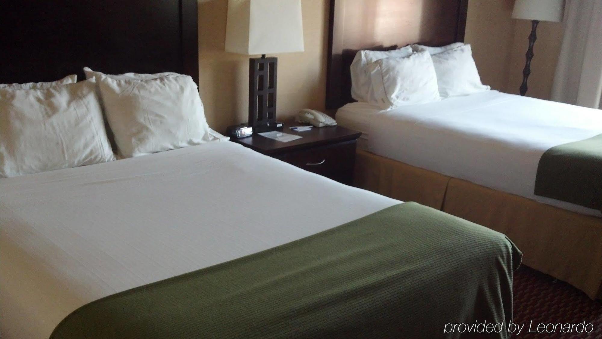 Express & Frazier Park By Ihg